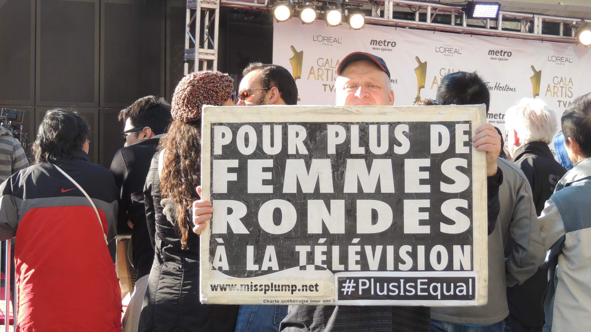 Pour plus de femmes rondes à la télévision 