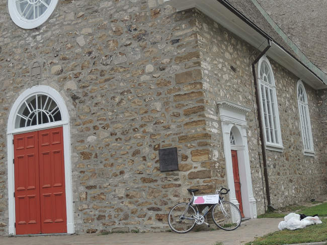 1er Tour de l'le d'Orlans  vlo. Au profit de la Fondation Belles Rondeurs