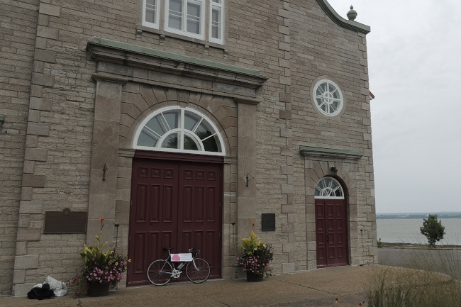 1er Tour de l'le d'Orlans  vlo. Au profit de la Fondation Belles Rondeurs